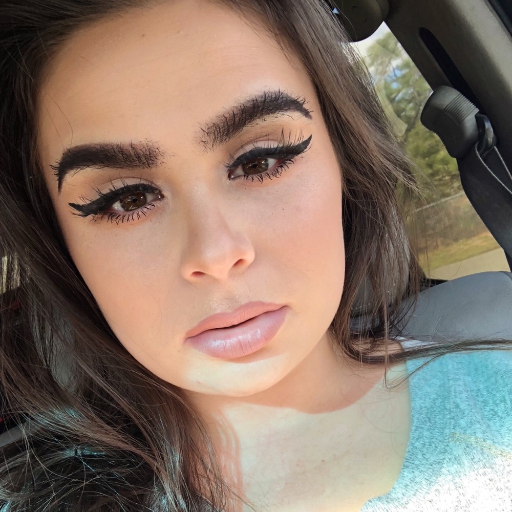 Meet your Posher, Lorraine